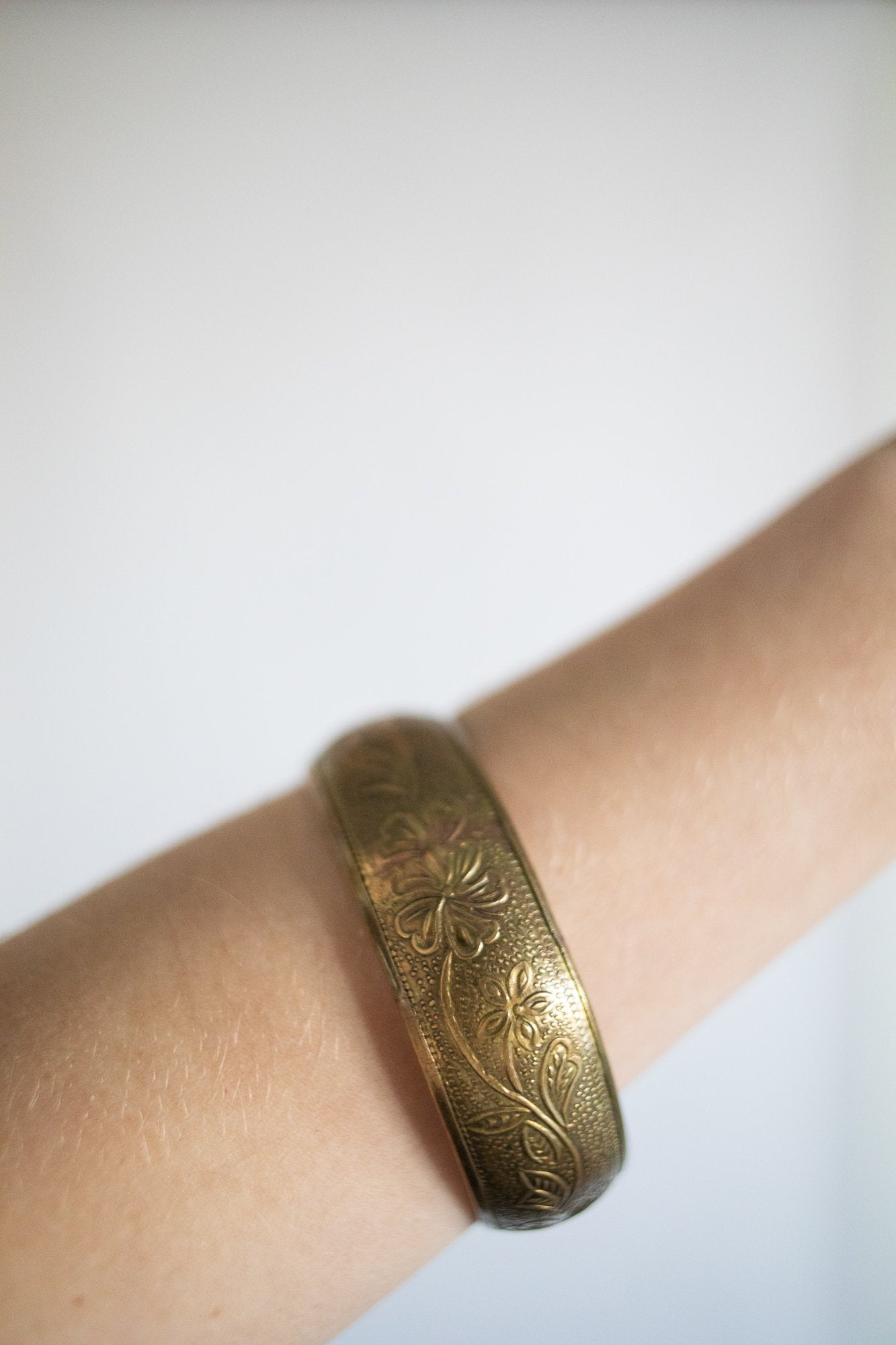 Vintage Jewelry Floral Brass Bangle