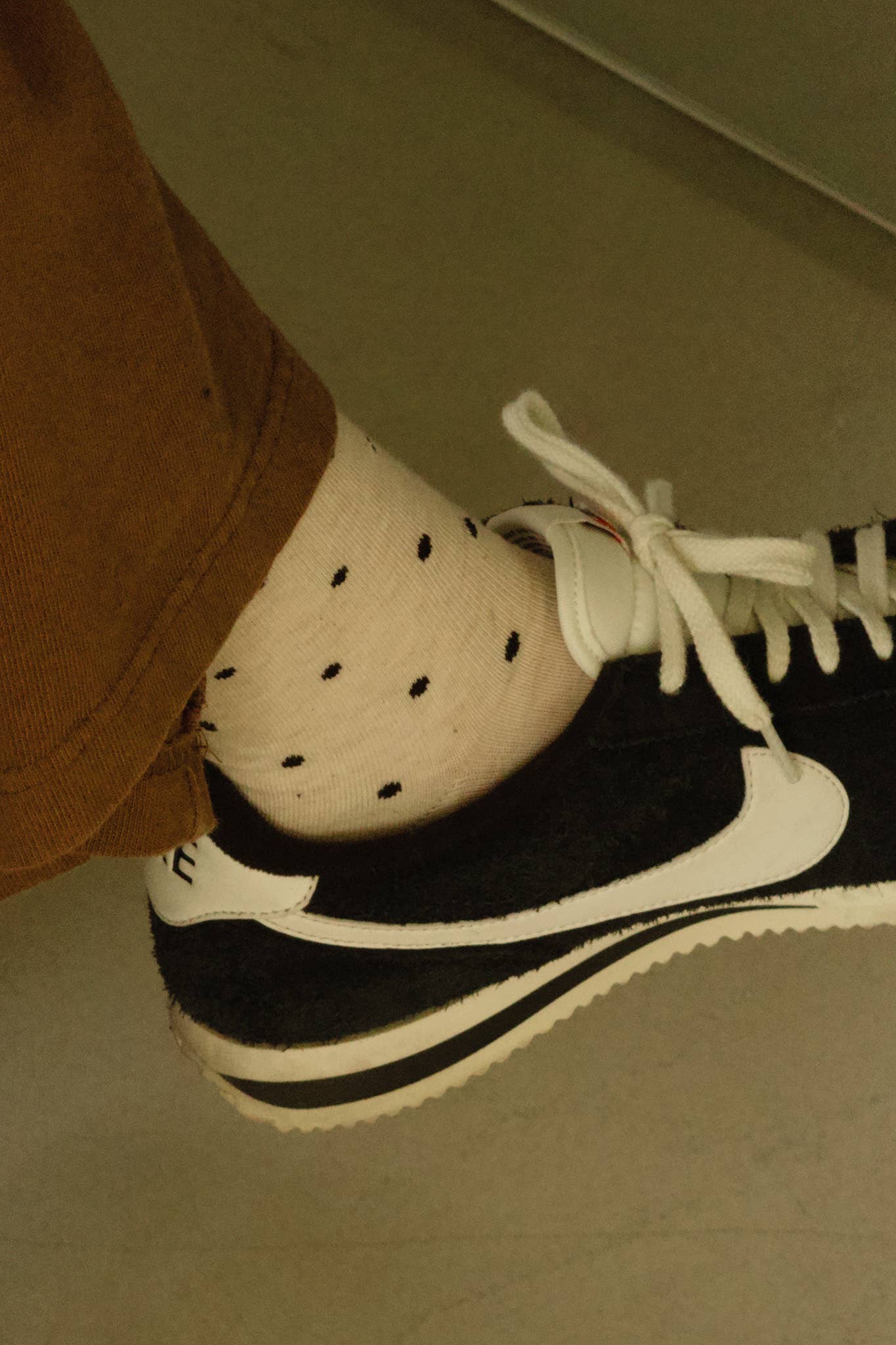 Sneaker Socks: Heart - Black / Cream