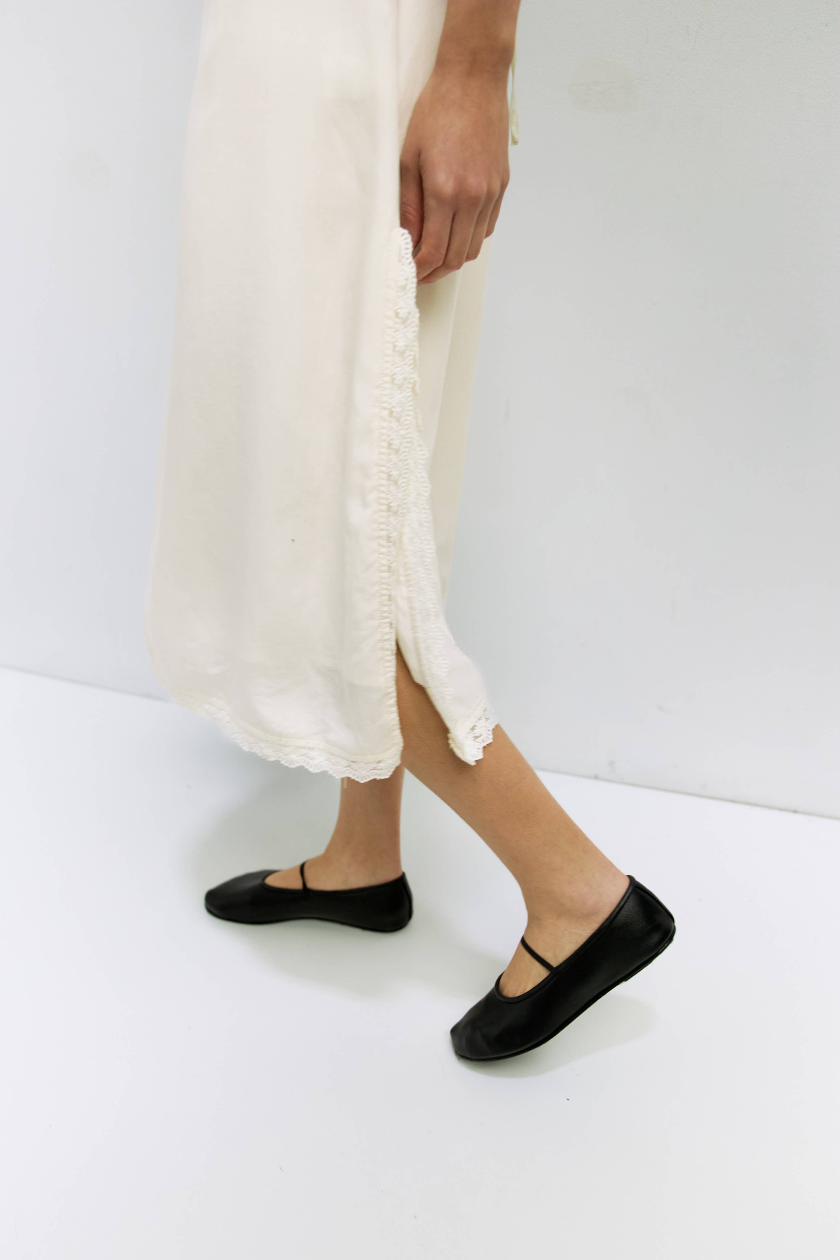 The Mara Lace Trim Midi Dress