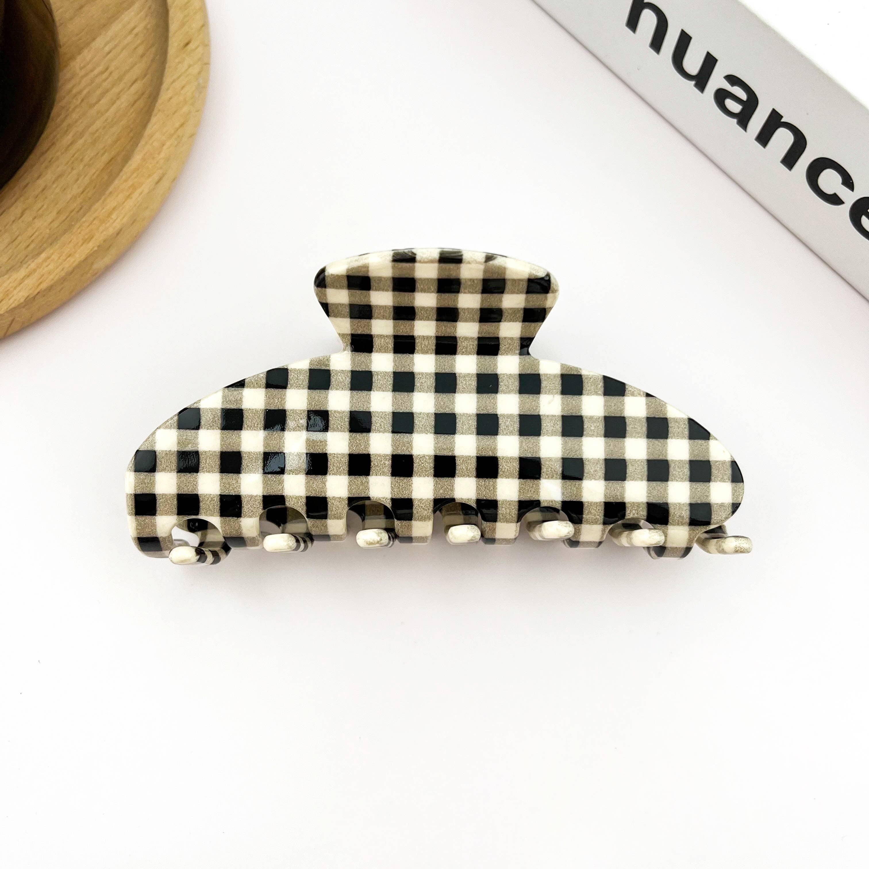 Minimalist Acetate Checkerboard Hair Claw Clip: Pink Red