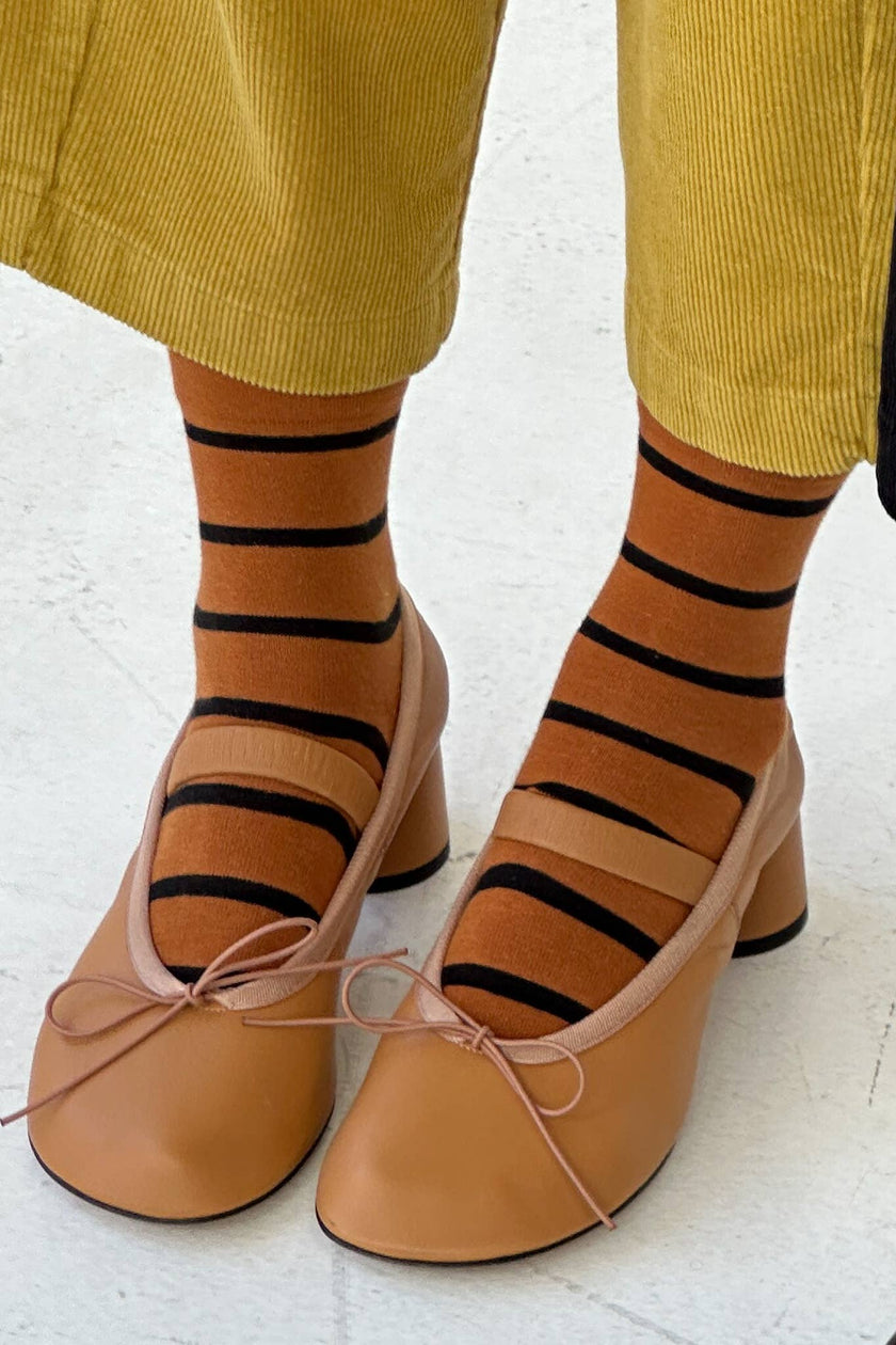 Wally Socks: Camel