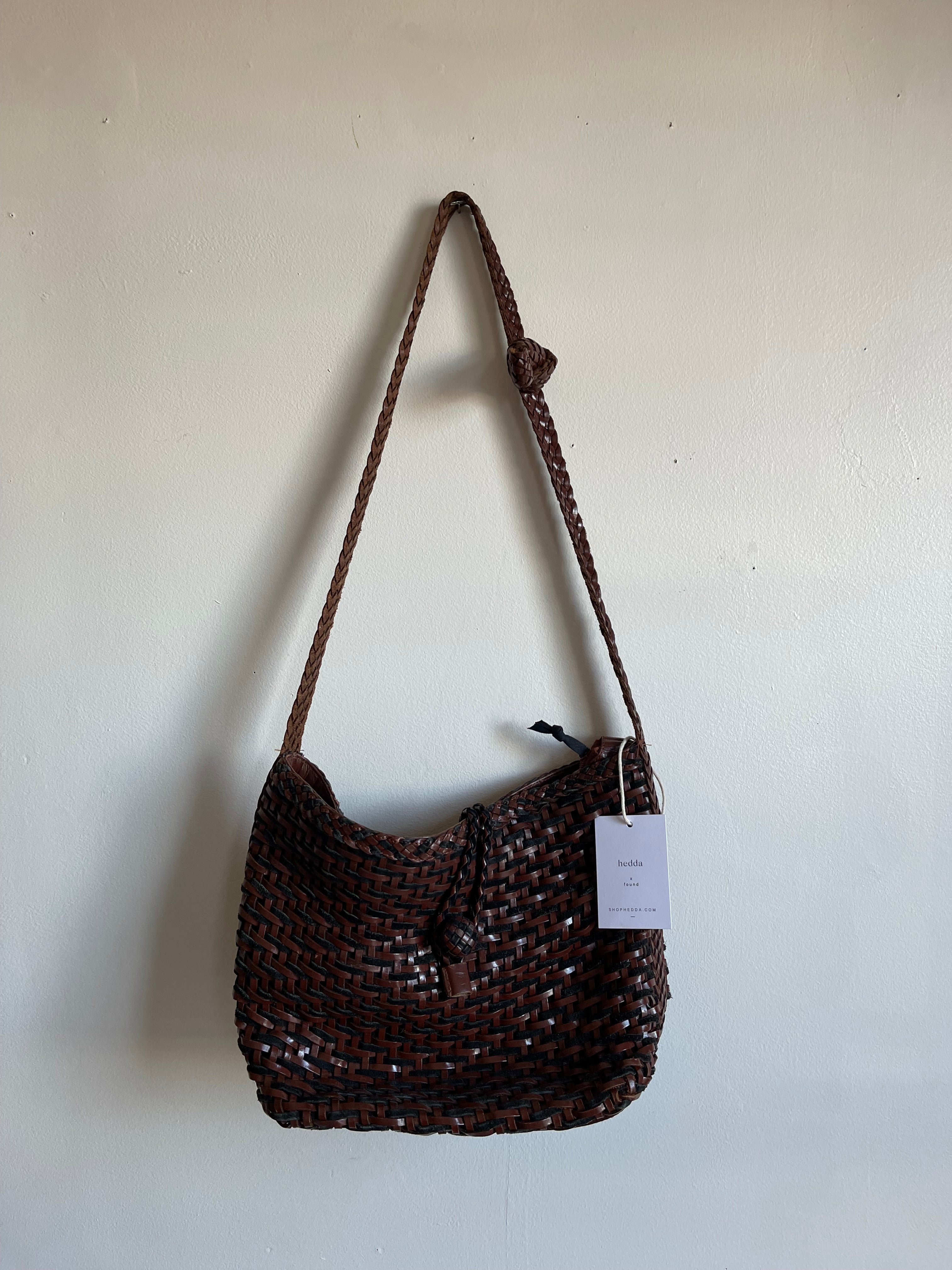 Vintage Black and Brown Woven Shoulderbag