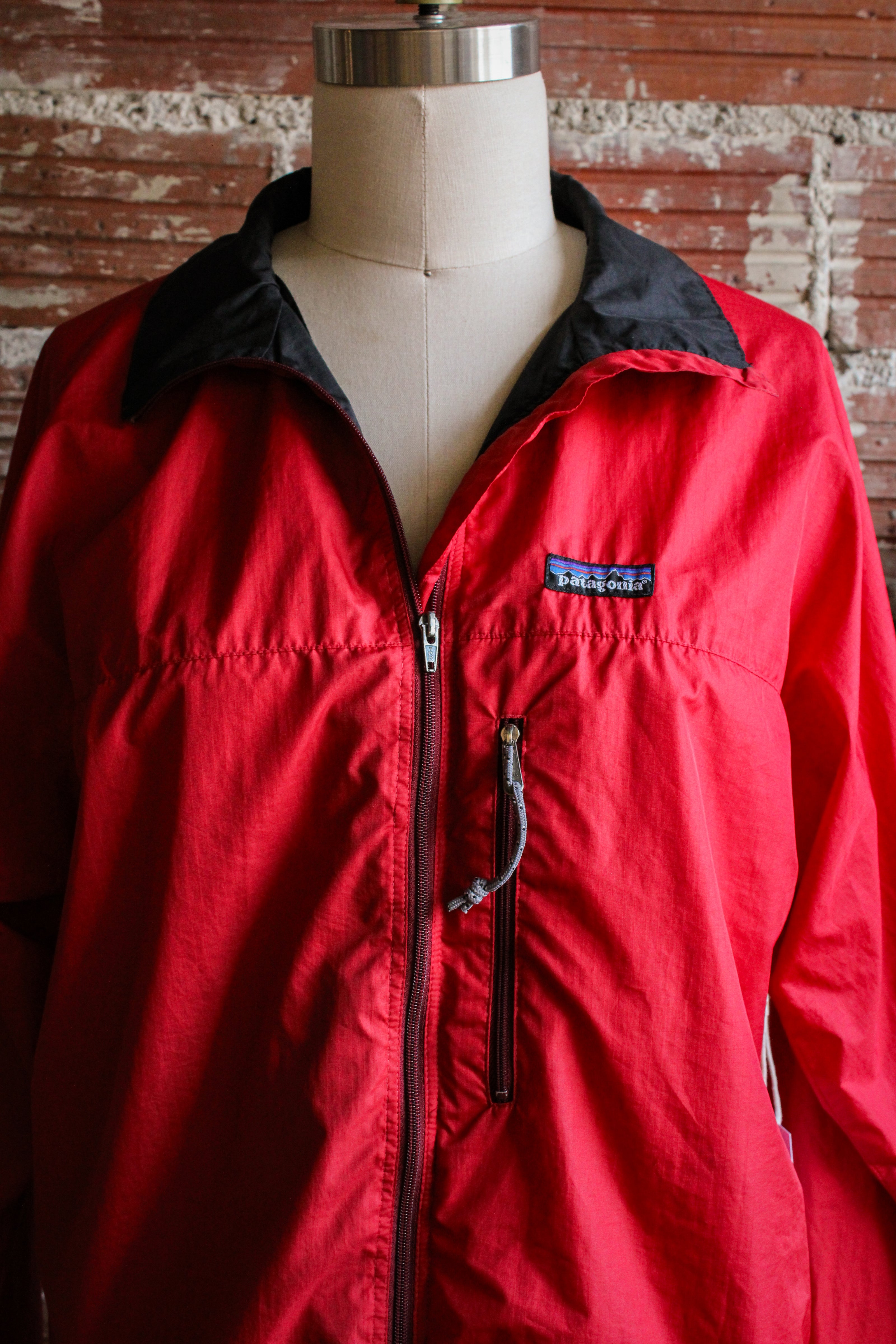 patagonia red windbreaker shell