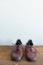 Load image into Gallery viewer, Brown Woven Leather Oxfords | 8.5
