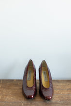 Load image into Gallery viewer, Bronze Faux Croc Pumps | 7.5
