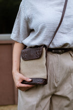 Load image into Gallery viewer, Brahmin Crossbody
