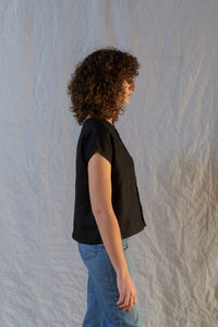 Short sleeve Alix top in black mid weight linen