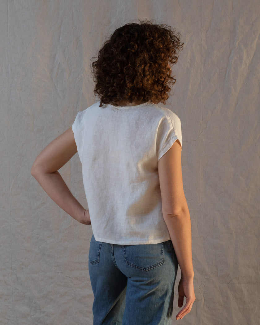 Short sleeve Alix top in white mid weight linen