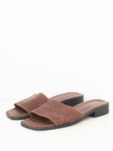 Load image into Gallery viewer, Brown Woven Leather Slides
